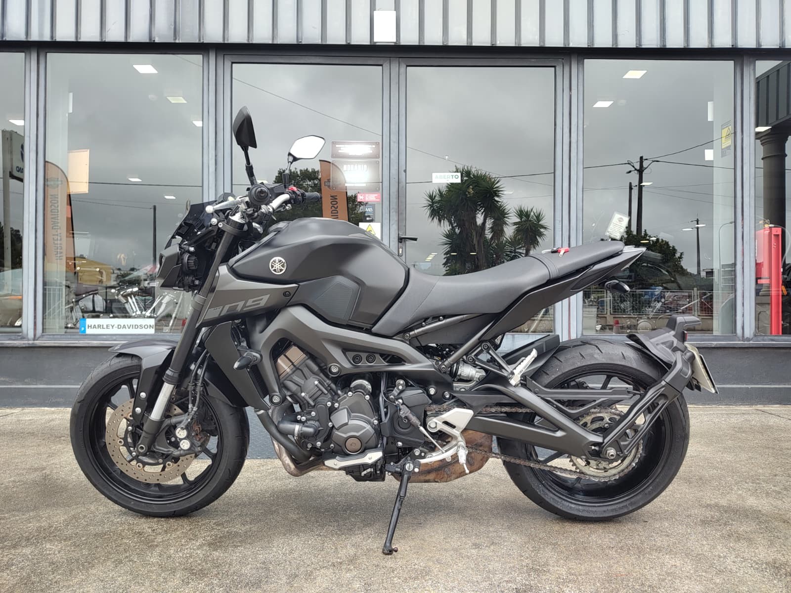 MT-09 | Ano: 2017 | kms: 20.756 | Preço: 7.990€